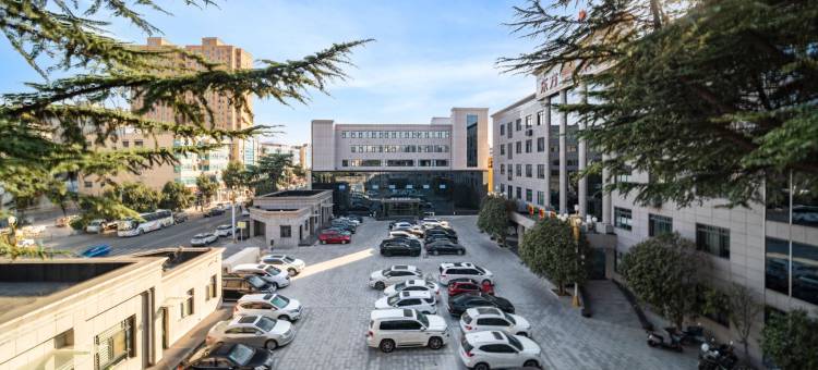 郑州东方酒店(马寨河南建筑职业技术学院店)图片