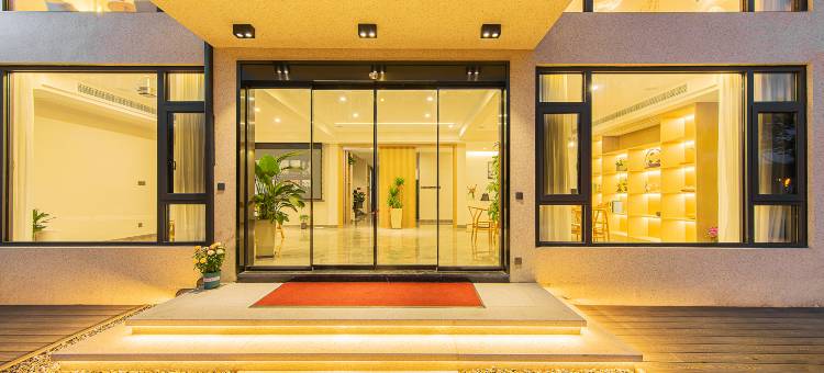 轩屹·山野·亲子观影轻智能度假美宿(云上草原熊猫探险乐园店)图片