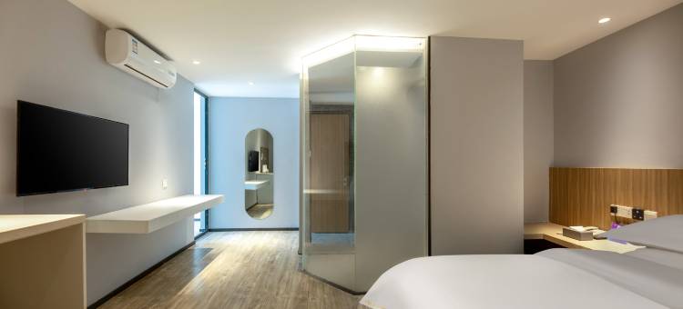 亚悦酒店(郑州中原福塔地铁站店)图片