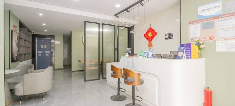 普华宾馆(上海第九人民医院陆家浜路地铁站店)图片