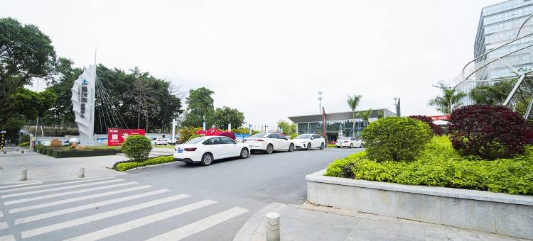 希尔登国际公寓(和贵广场店)图片