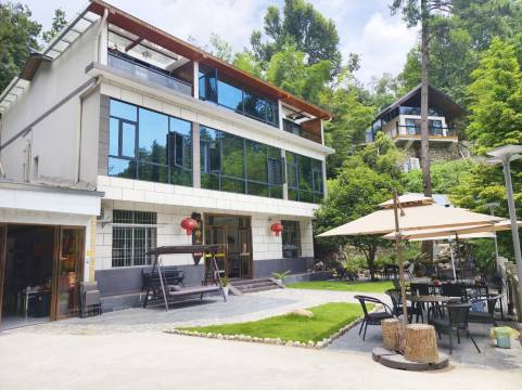 衡山半山腰明静山舍