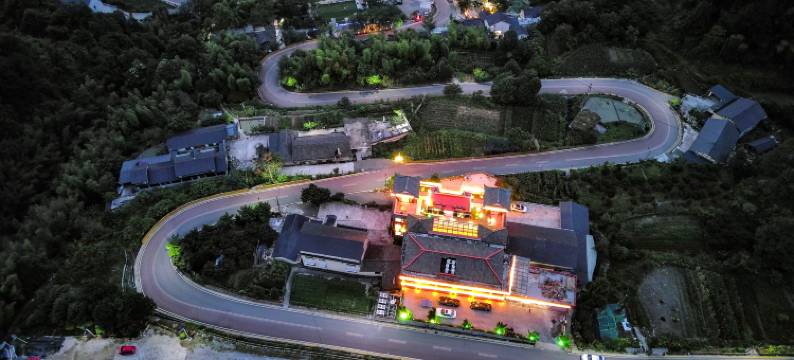 观山园•ancient Chinese度假民宿(张家界国家森林公园店)图片