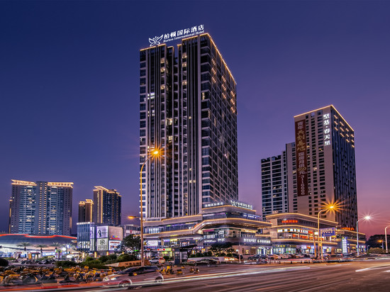 柏顿国际酒店(河源坚基购物中心店)
