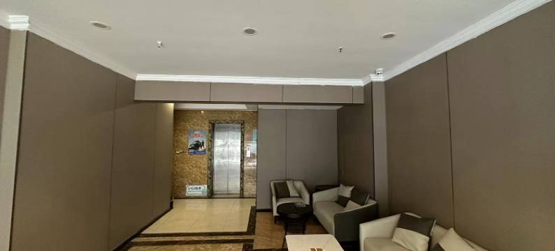 雲帆酒店(鲤鱼池地铁站店)图片