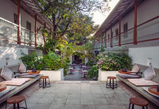 Fort Bazaar Hotel Overview