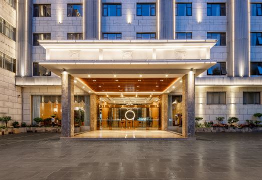 Huaxi Guiguan Hotel Hotel Overview