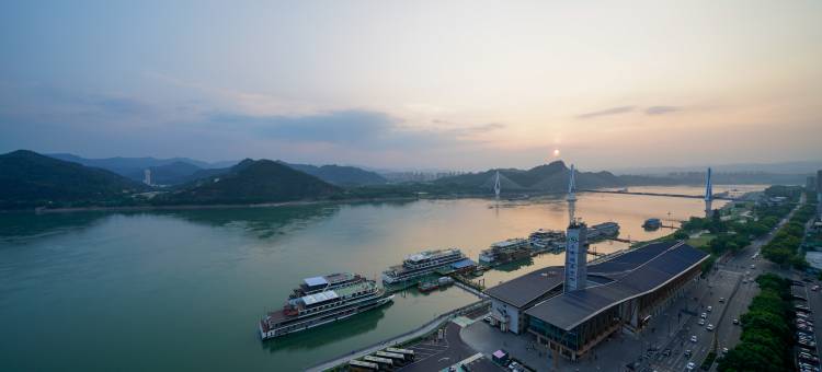 江上酒店(宜昌三峡游客中心万达广场店)图片