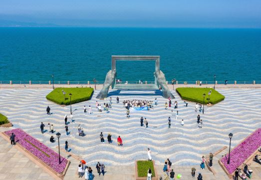 Floral Hotel·Yuehai Edge (Weihai Photo Frame Shop) Hotel Overview