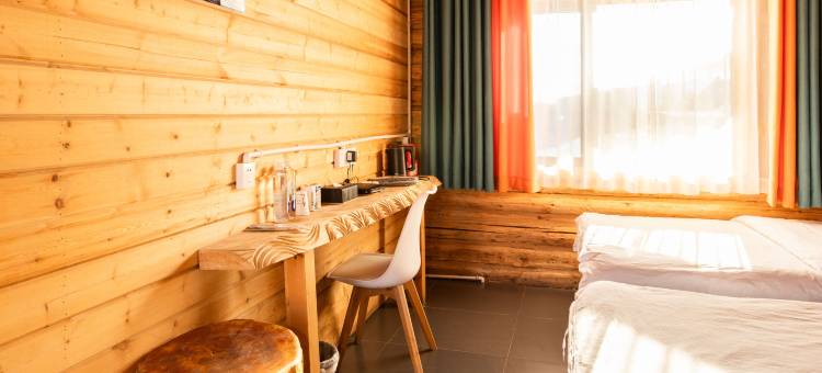 禾木古村人家图片