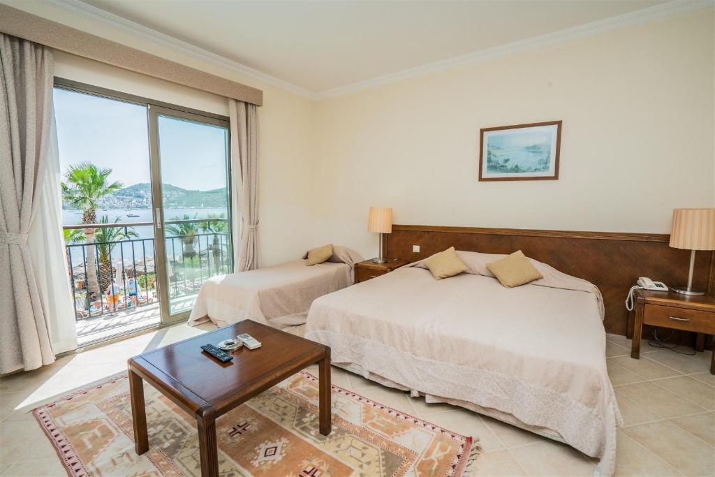 Costa 3s Hotel Over view