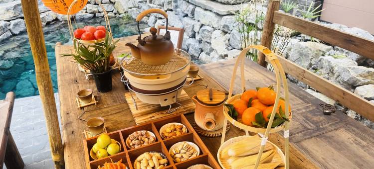 云此间私汤民宿(峨眉山报国寺景区店)图片