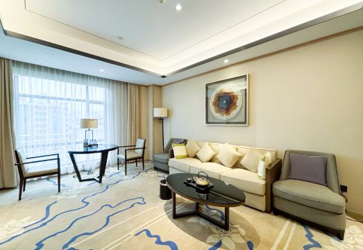 Junlian Huatian International Hotel Hotel Overview