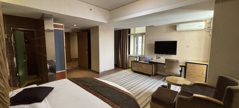 隆翔商务酒店(银川建发店)图片