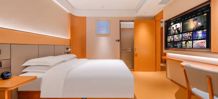 华悦凯旋大酒店(伟业大厦新城公交站店)图片