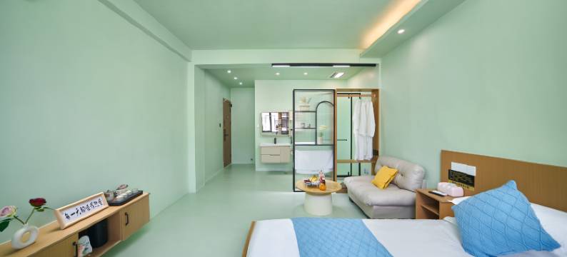 余年小筑·Y&N Live主题民宿(OMG心跳乐园店)图片