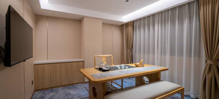 花筑·润和万庭江景民宿(潮人公园店)图片