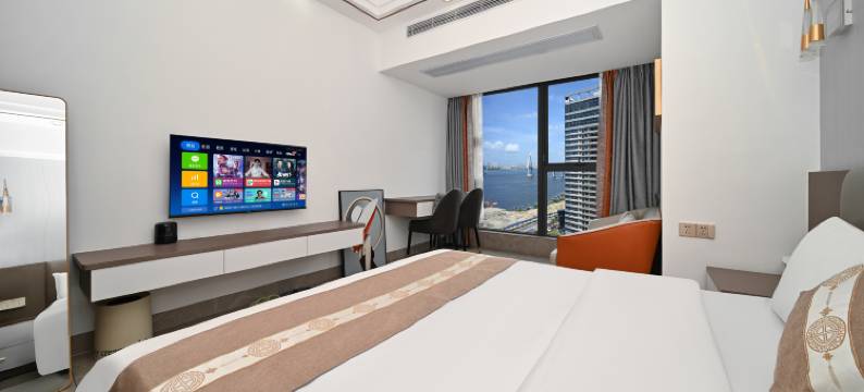 蓝韵海景公寓(湛江霞山区荣盛广场店)图片