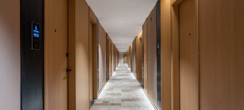 鹏城丽景酒店(福田上梅林地铁站店)图片