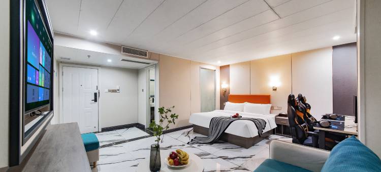 蚂蚁·光年电竞酒店(惠州仲恺高新区潼侨公园店)图片