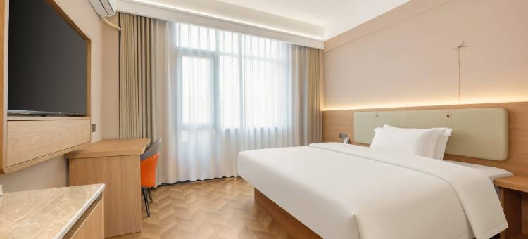 南丹泓泉雅居酒店(金芙蓉广场幸福城店)图片