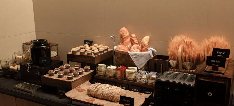 上海五角场翔殷路亚朵见野酒店图片