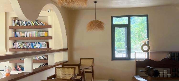 伴思缘轻奢美宿(梅岭狮子峰店)图片