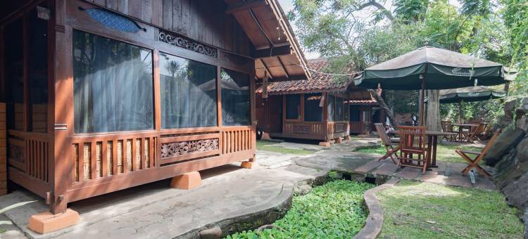 RedDoorz near Farmhouse Lembang图片