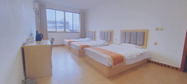 芦山姜城熊猫酒店图片