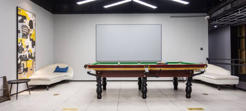 网鱼电竞酒店(上海中山北路镇坪路地铁站店)图片