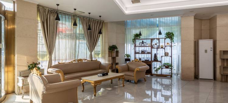 星悦·怡家影院假日酒店(崇州市罨画池店)图片