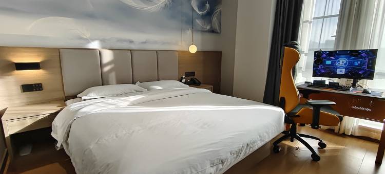 本色电竞民宿(荆门荆楚理工学院泉口路店)图片