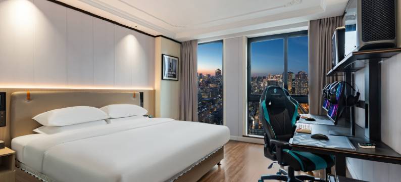 雷神电竞民宿(重庆鸳鸯站店)图片