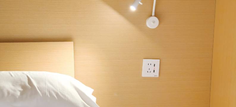 海豚湾青年旅社舍(钦州年年丰广场店)图片