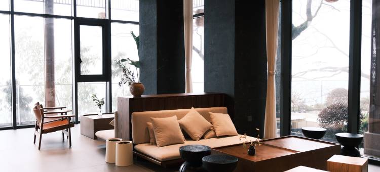 卧游·古核隐庐民宿(金佛山店)图片