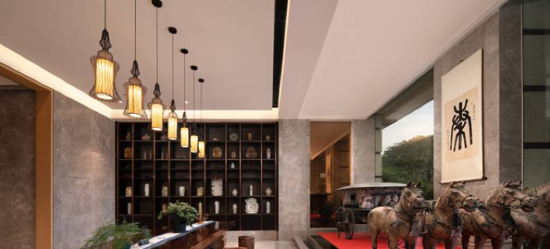 铂逸梦秦酒店(横店梦幻谷店)图片