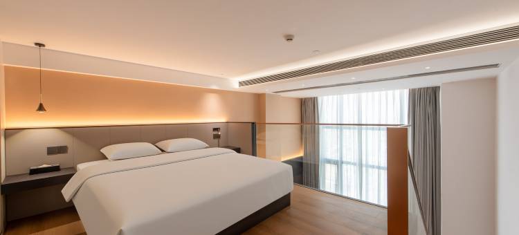 臻悦电竞酒店(潮州潮汕高铁站店)图片