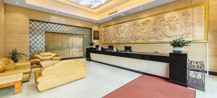 龙凤大酒店(肇庆四会粤运汽车站玉博城店)图片