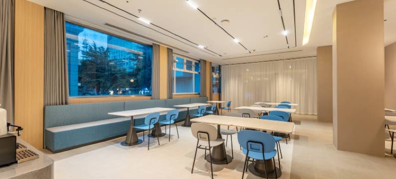 如家UP华驿智旅酒店(宜兴人民中路店)图片