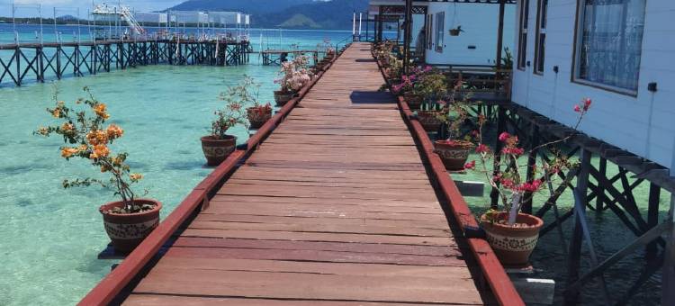 仙本那乐乐棒水屋度假村(Larapan Water Village)图片