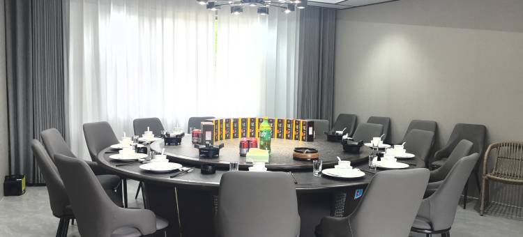 安吉吾悠客栈 (荣耀天空之城店)图片