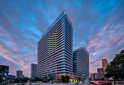 南昌红谷滩希尔顿花园酒店外景图