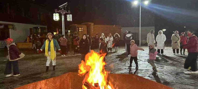 岷山错高民宿(巴松措店)图片