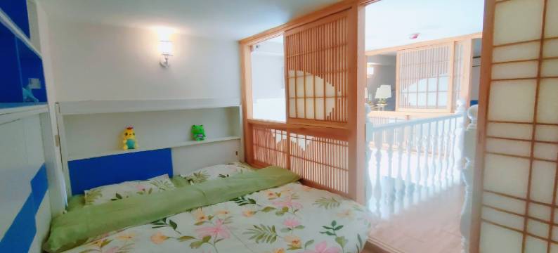 优格雅筑轻奢民宿(篱笆房地铁站店)图片