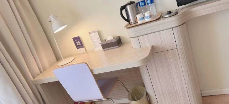 颐欣酒店(武汉汉口火车站长港路地铁站店)图片