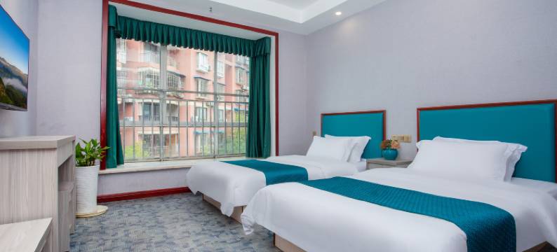 垫江多福乐酒店(高铁站店)图片