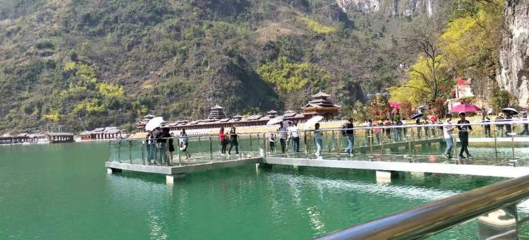 凌云县栖山湖民宿(浩坤湖丹八桂便利店)图片