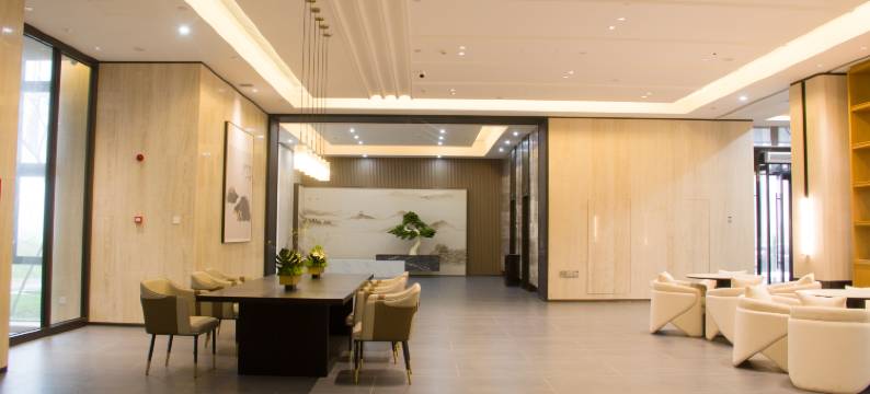 橙乡大酒店(信丰高铁西站店)图片