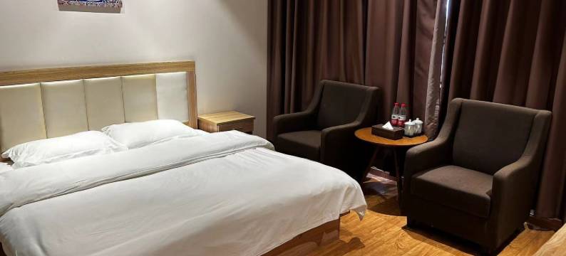 墨脱世豪酒店图片