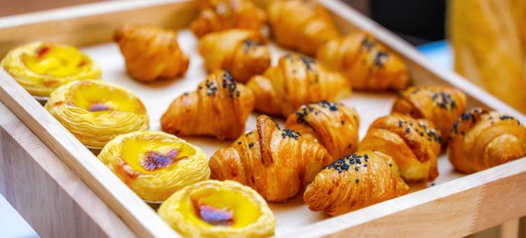 西昌航天大道月亮湖湿地公园亚朵酒店图片